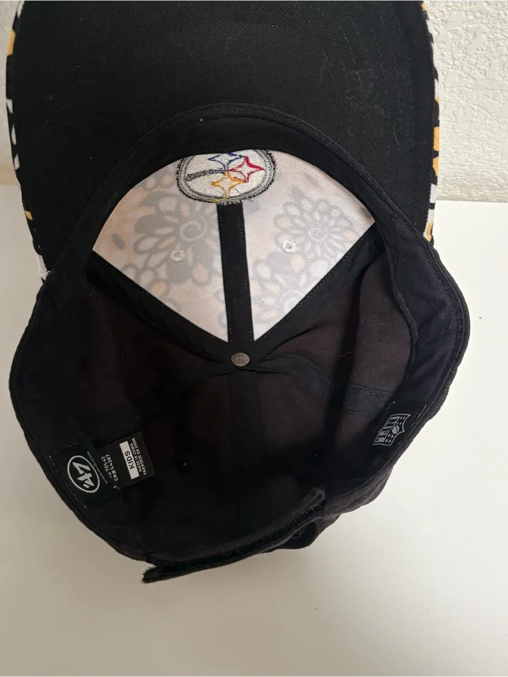 NFL Kids Adjustable Black and Yellow Pittsburgh Steelers Hat